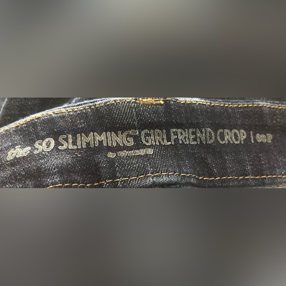 Chicos Size 00 Petite  (Size 2) So Slimming Girlfriend Crop Jeans - Picture 3 of 5